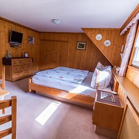 Vendégház Haus Erika 4*
