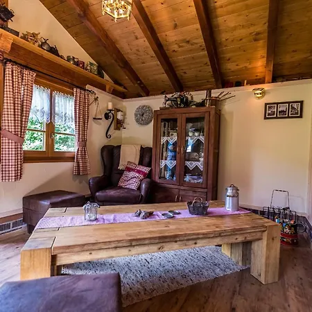 Haus Erika 게스트하우스 비든