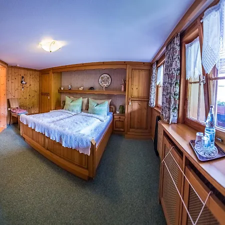 Haus Erika ヴィーデン