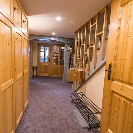 Haus Erika 게스트하우스 4*