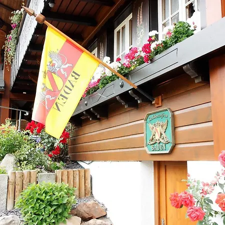 Haus Erika 게스트하우스 4*